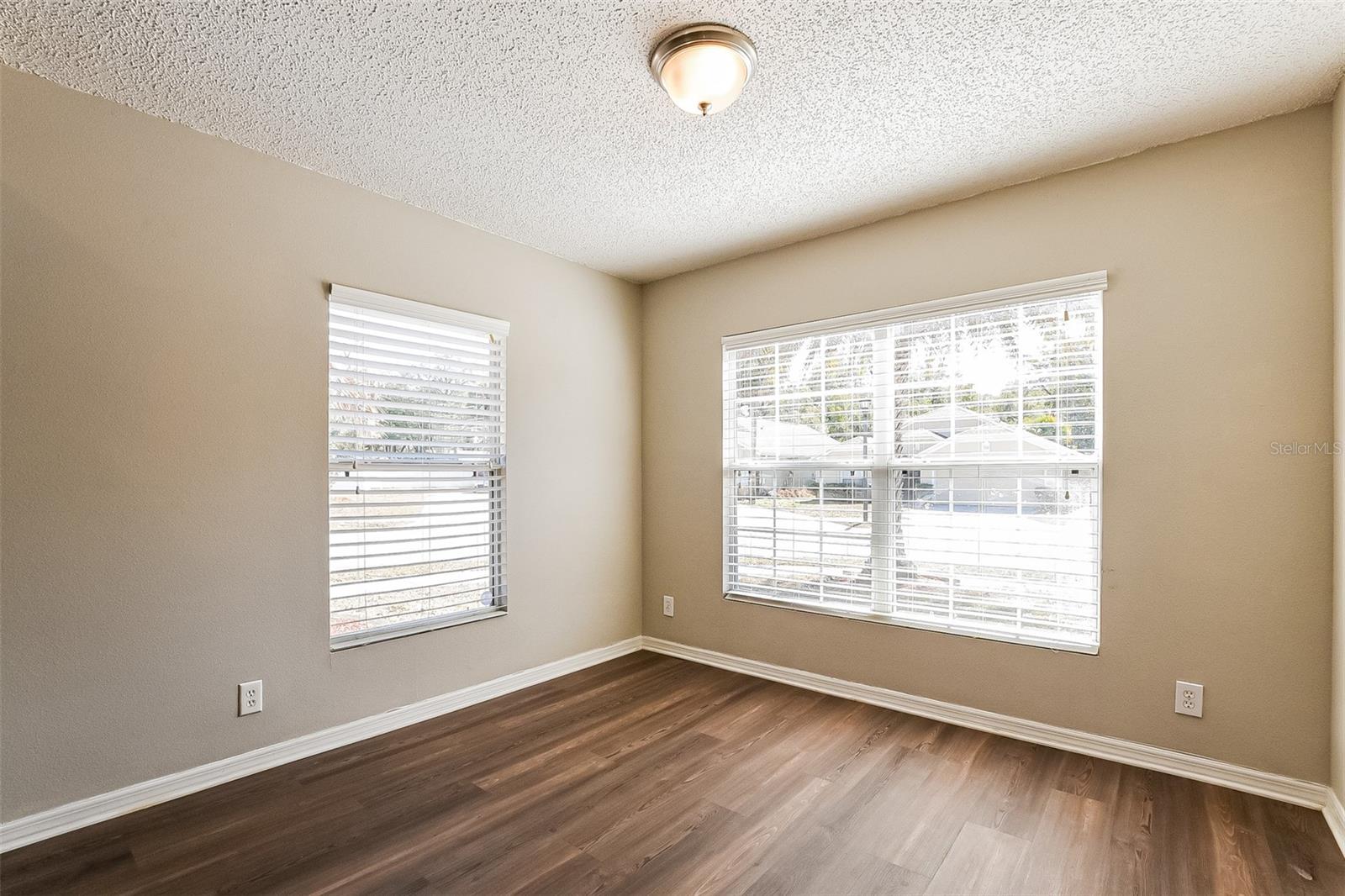 Image 7 of 21 For 665 Blue Park Road