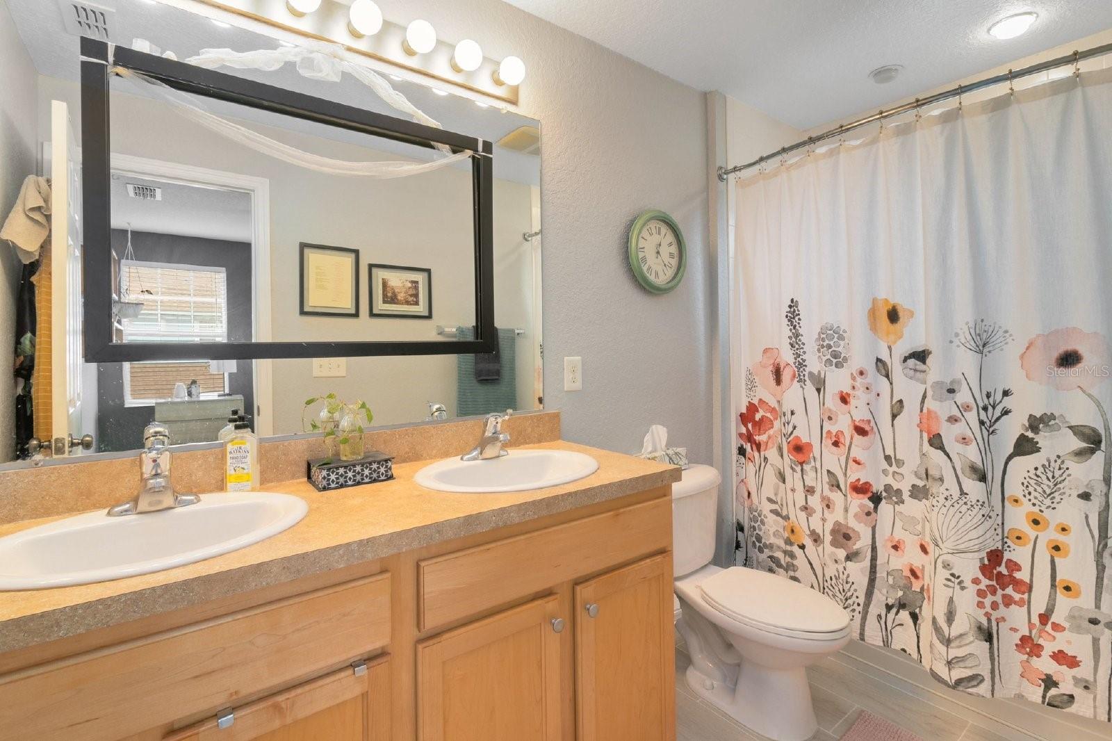 Image 18 of 24 For 5800 Lake Pointe Village Circle 601