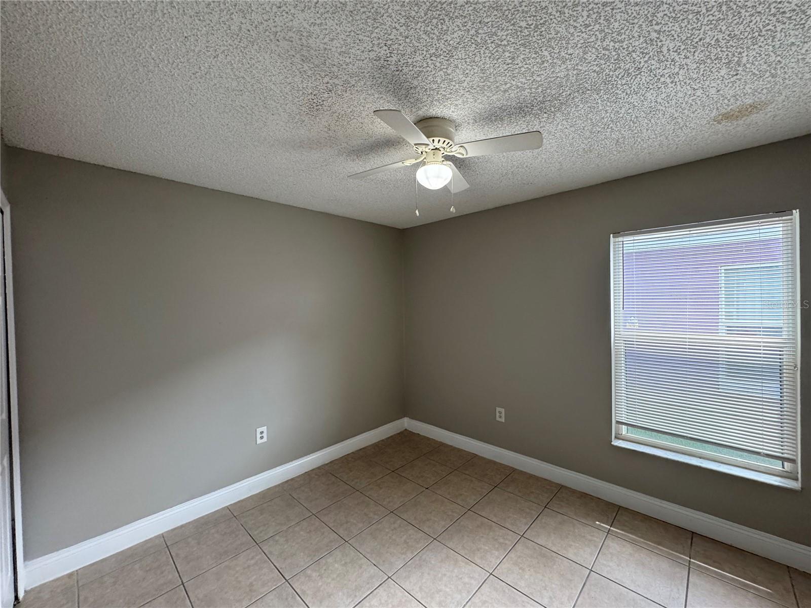 Image 11 of 24 For 1143 Fremont Park Avenue