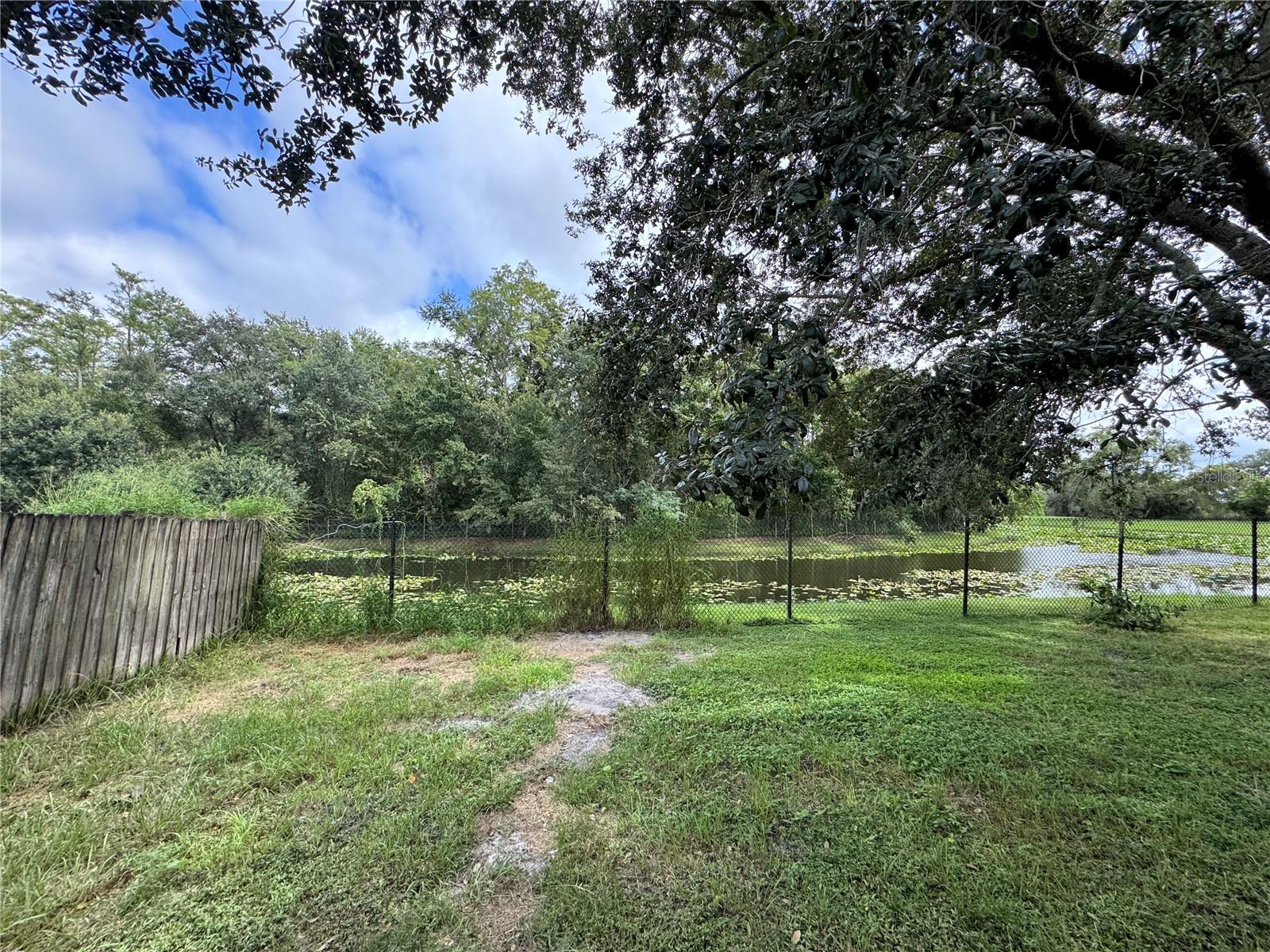 Image 21 of 24 For 1143 Fremont Park Avenue