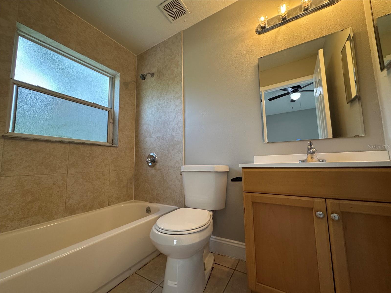 Image 9 of 24 For 1143 Fremont Park Avenue