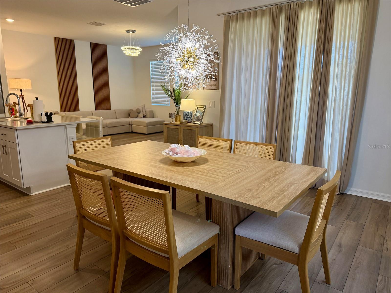 Image 7 of 24 For 2333 Treasure Hill Street