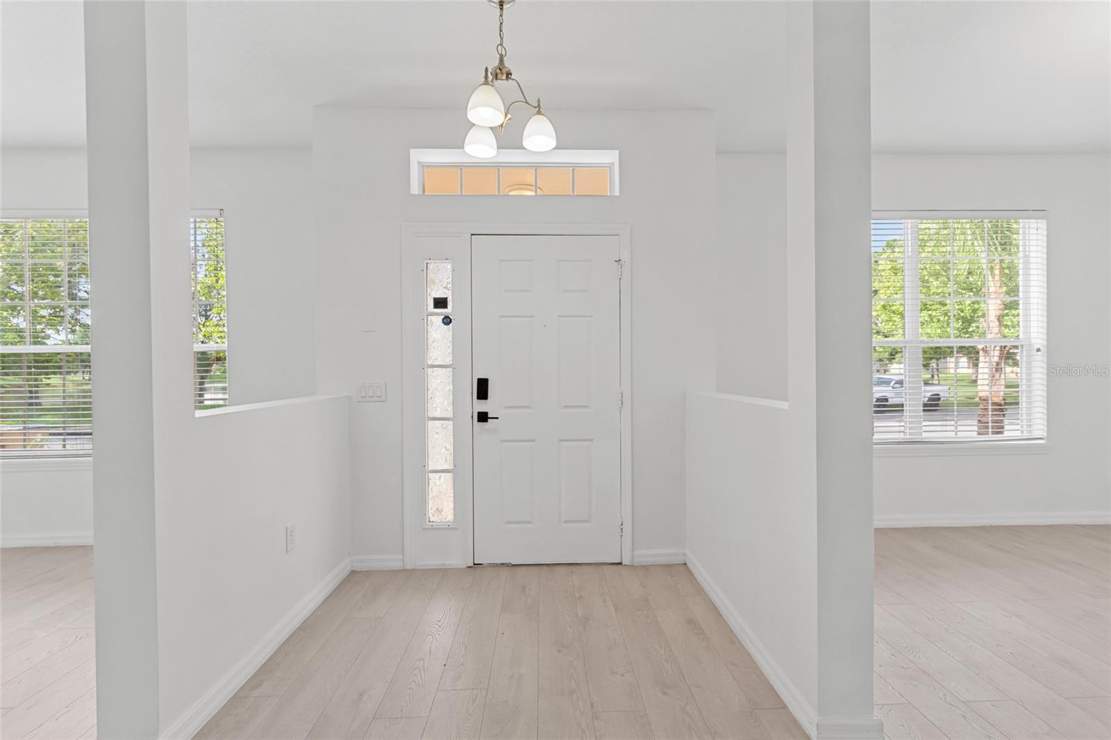 Image 13 of 52 For 3000 Stonington Run