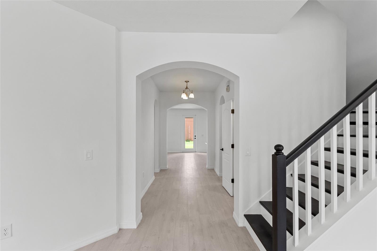 Image 24 of 52 For 3000 Stonington Run