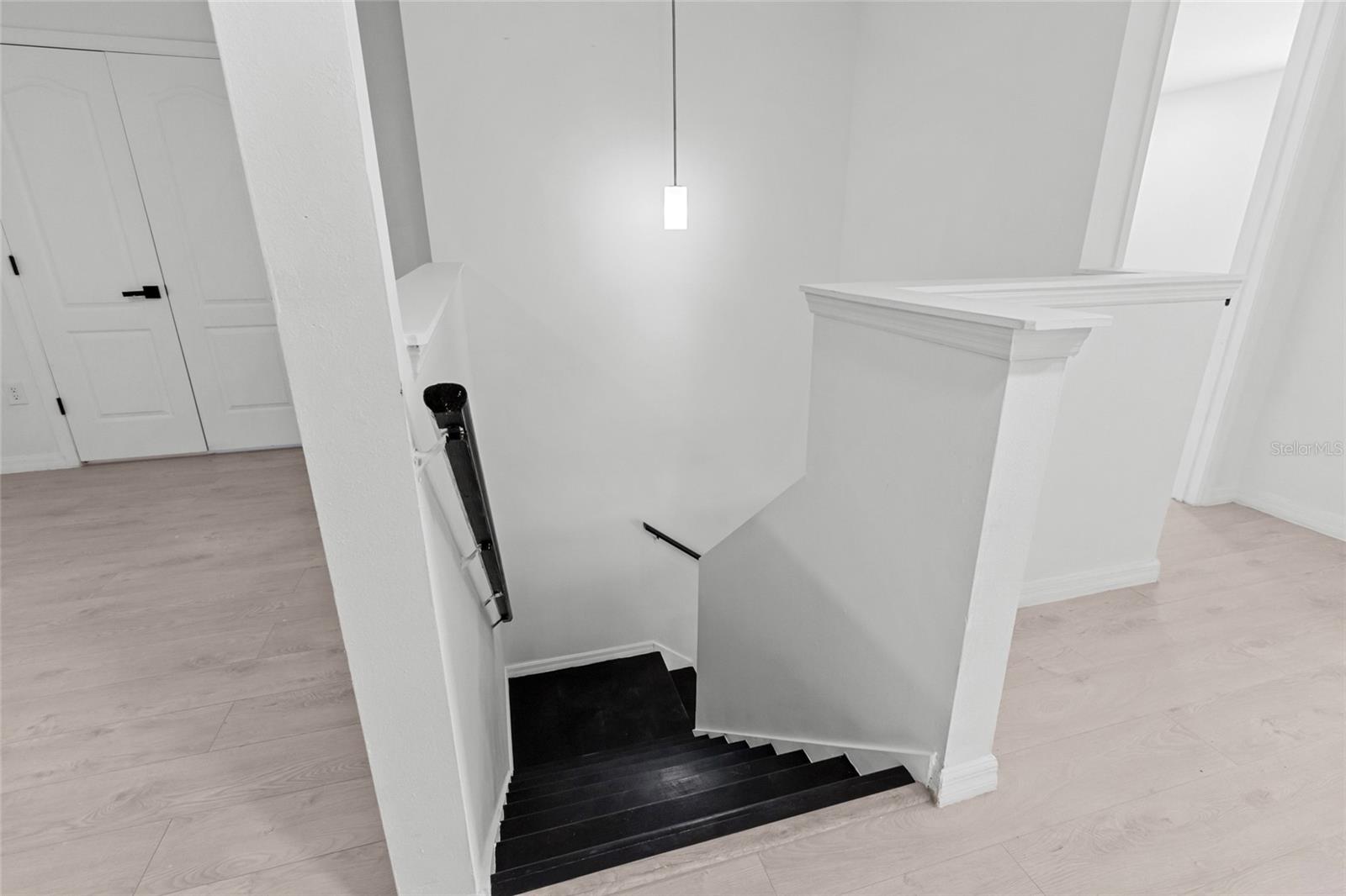 Image 37 of 52 For 3000 Stonington Run