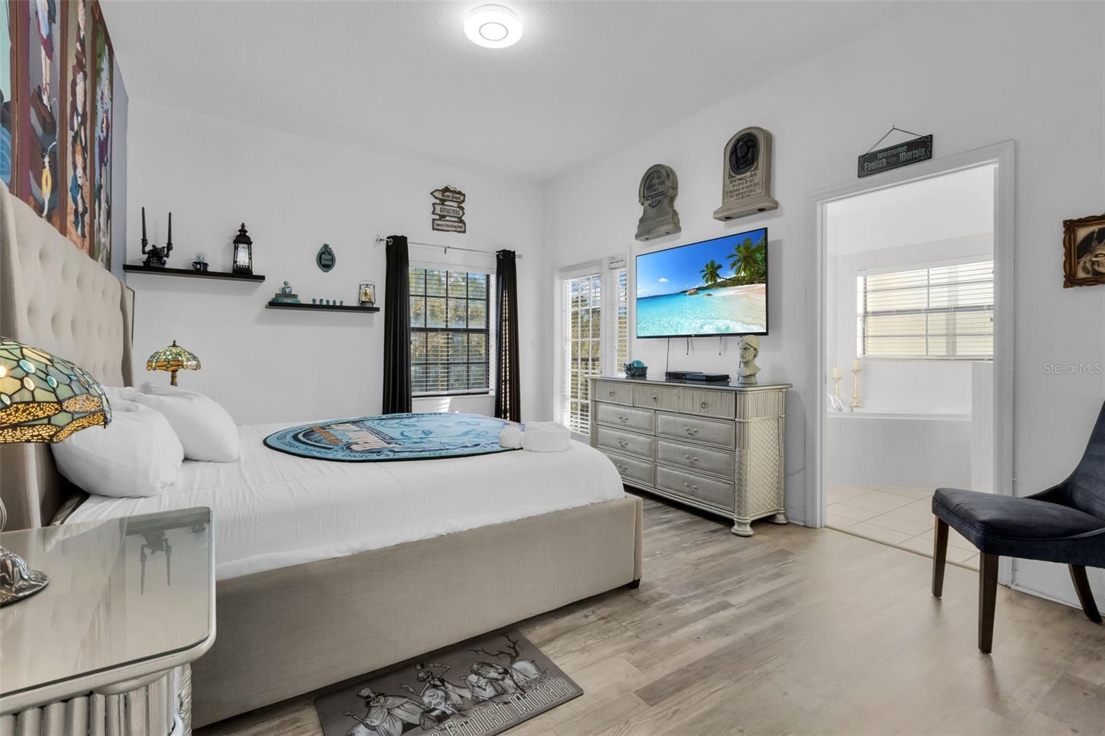 Image 17 of 31 For 9051 Treasure Trove Lane 301