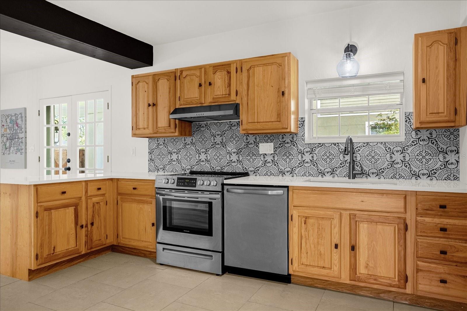 Image 12 of 53 For 615 Winter Park Street