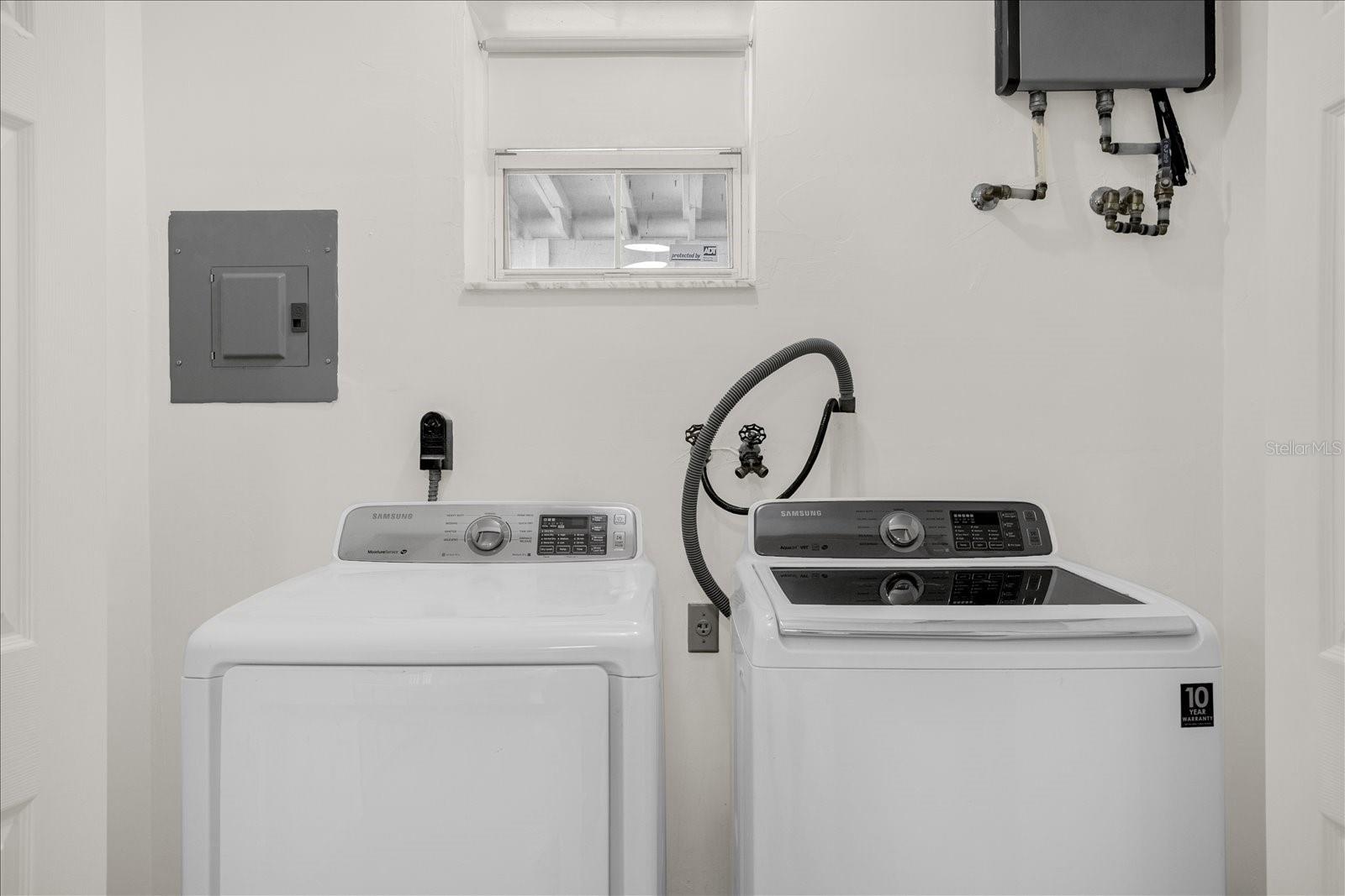 Image 15 of 53 For 615 Winter Park Street