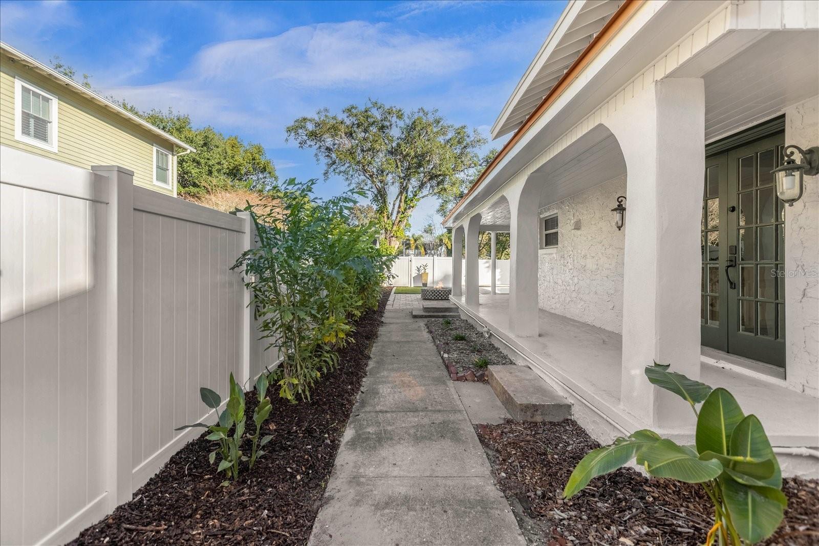 Image 47 of 53 For 615 Winter Park Street