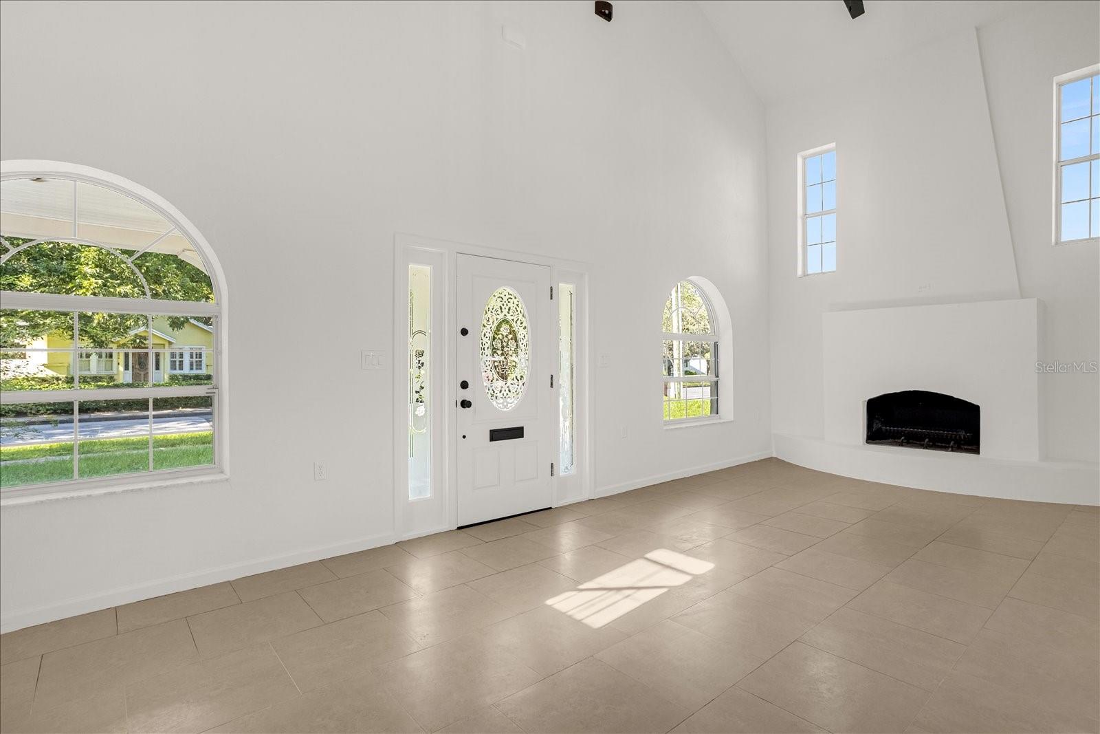 Image 6 of 53 For 615 Winter Park Street