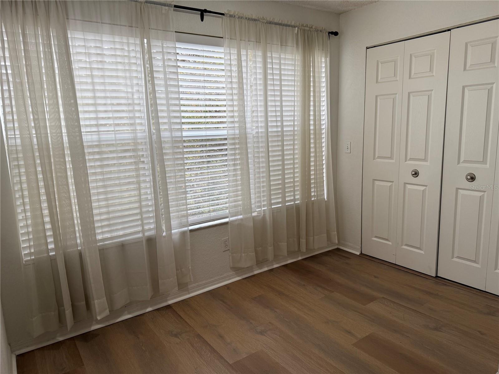 Image 12 of 21 For 5120 Conroy Road 523