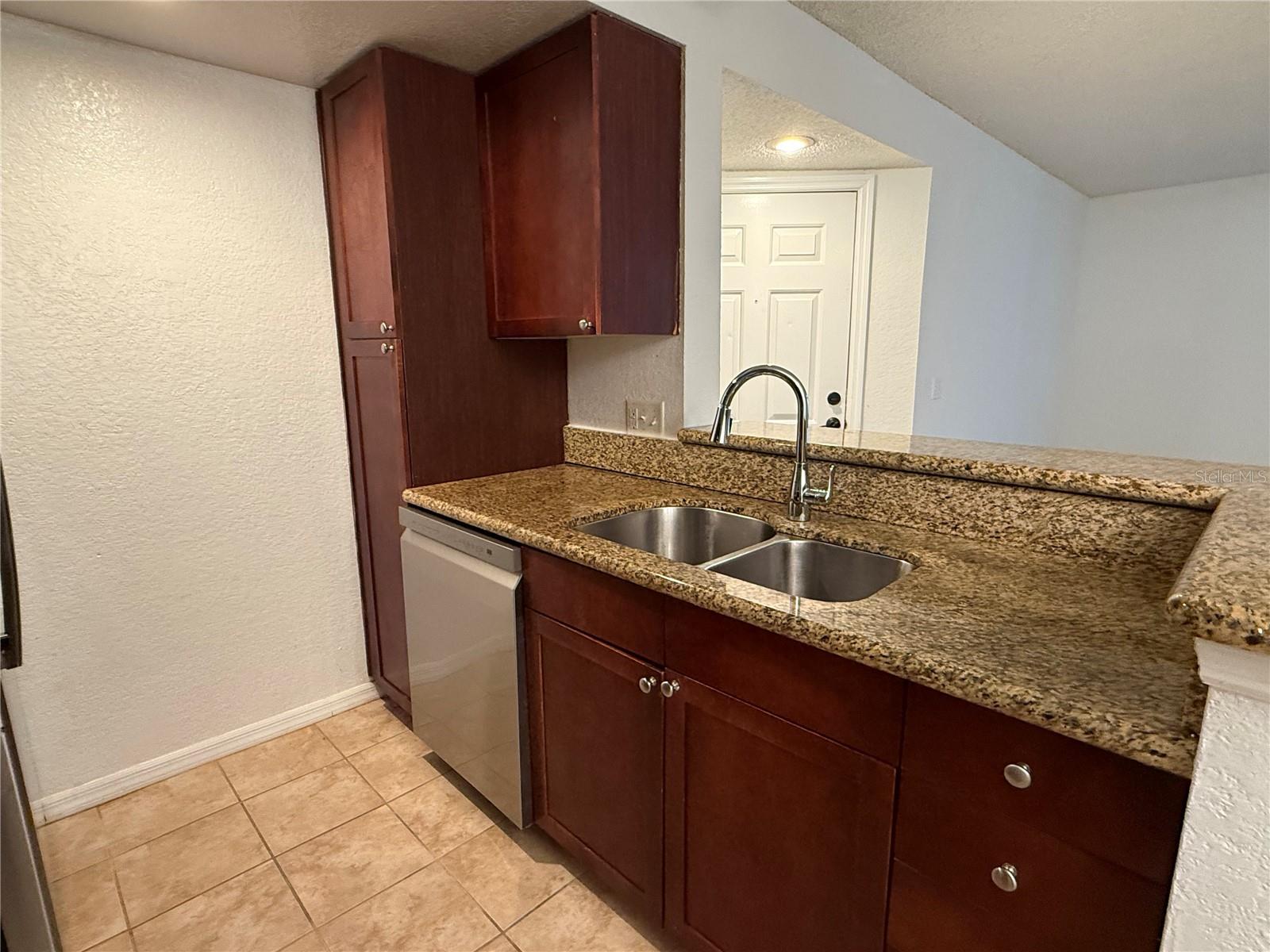 Image 6 of 21 For 5120 Conroy Road 523