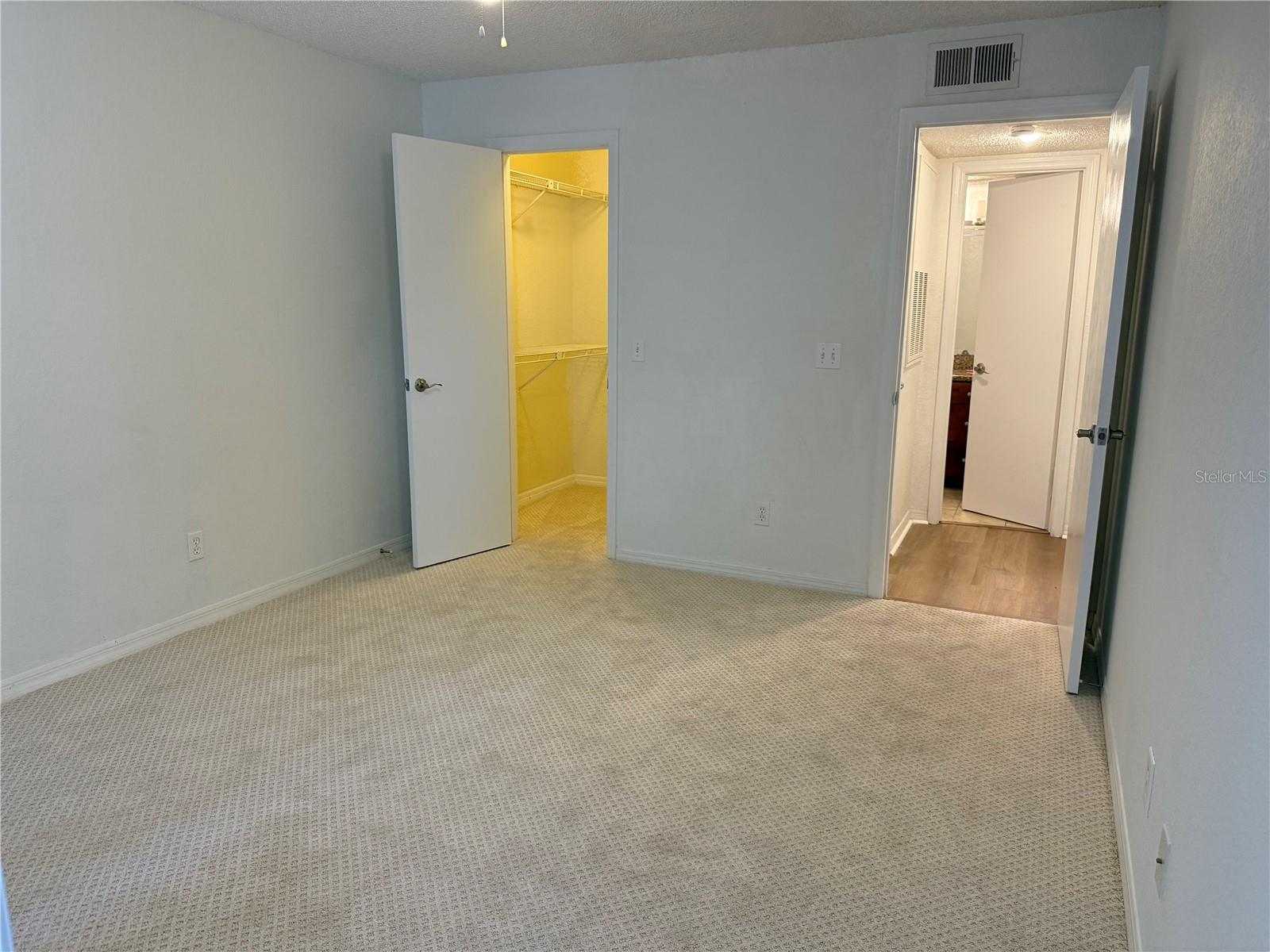 Image 8 of 21 For 5120 Conroy Road 523