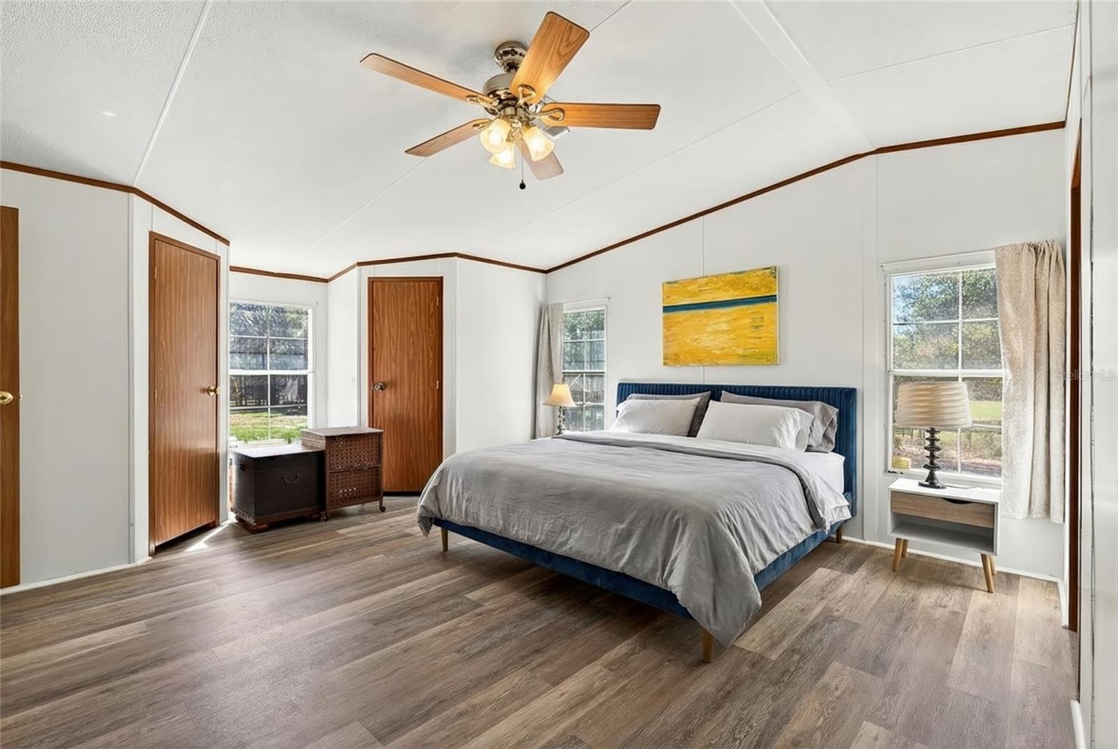 Image 13 of 56 For 10427 8th Lane