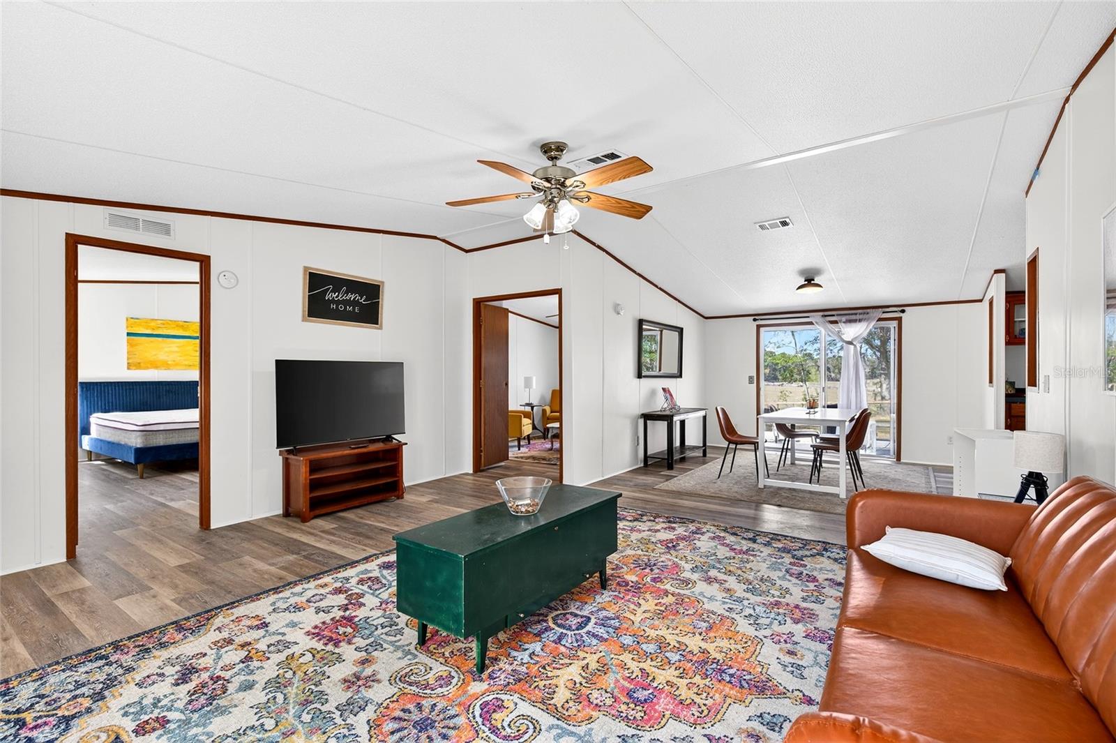 Image 19 of 56 For 10427 8th Lane