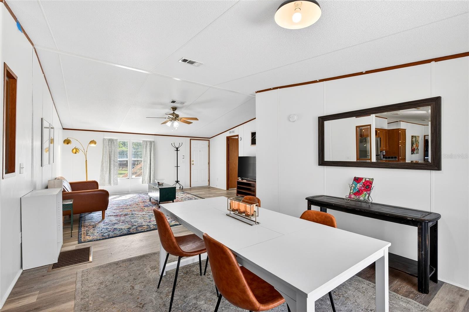 Image 24 of 56 For 10427 8th Lane