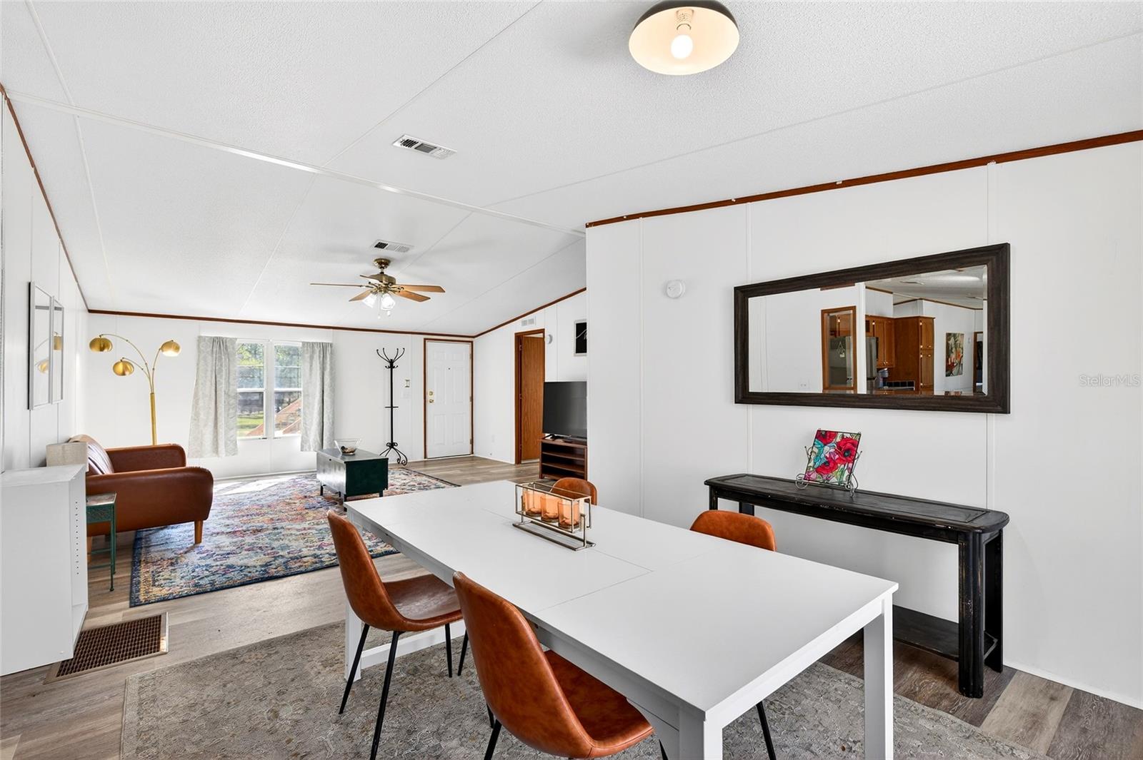 Image 25 of 56 For 10427 8th Lane