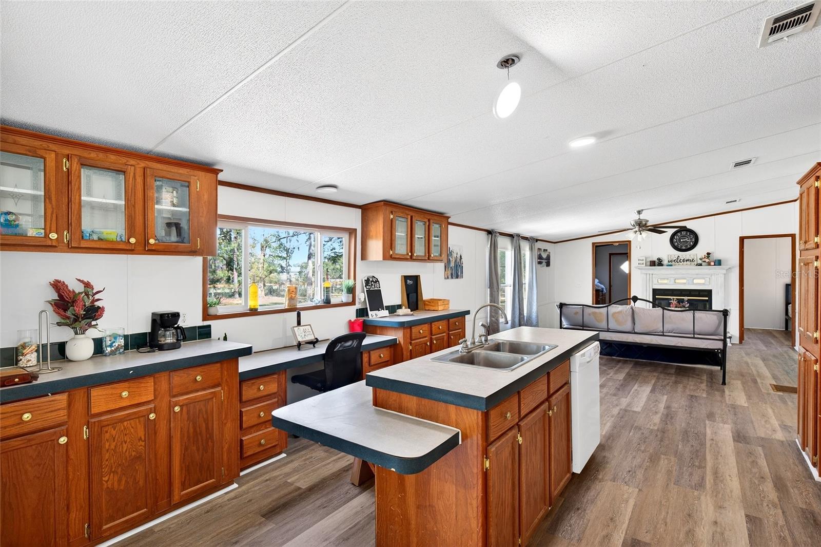 Image 26 of 56 For 10427 8th Lane