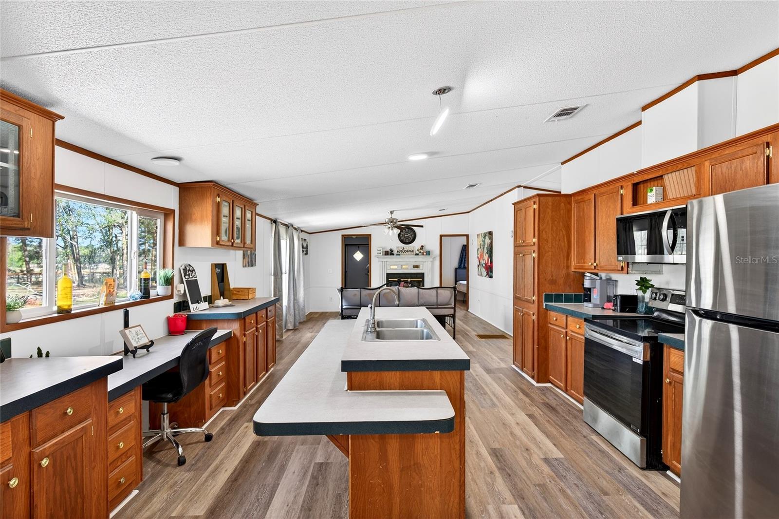 Image 27 of 56 For 10427 8th Lane