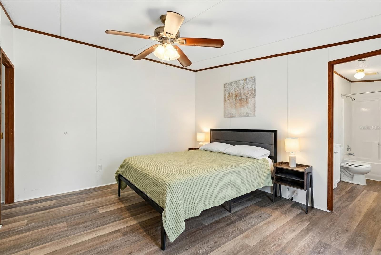 Image 41 of 56 For 10427 8th Lane