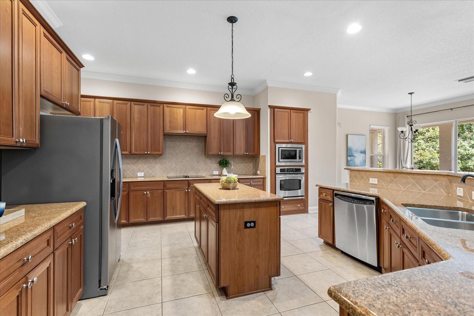 Image 15 of 40 For 22516 Hawks Run Lane