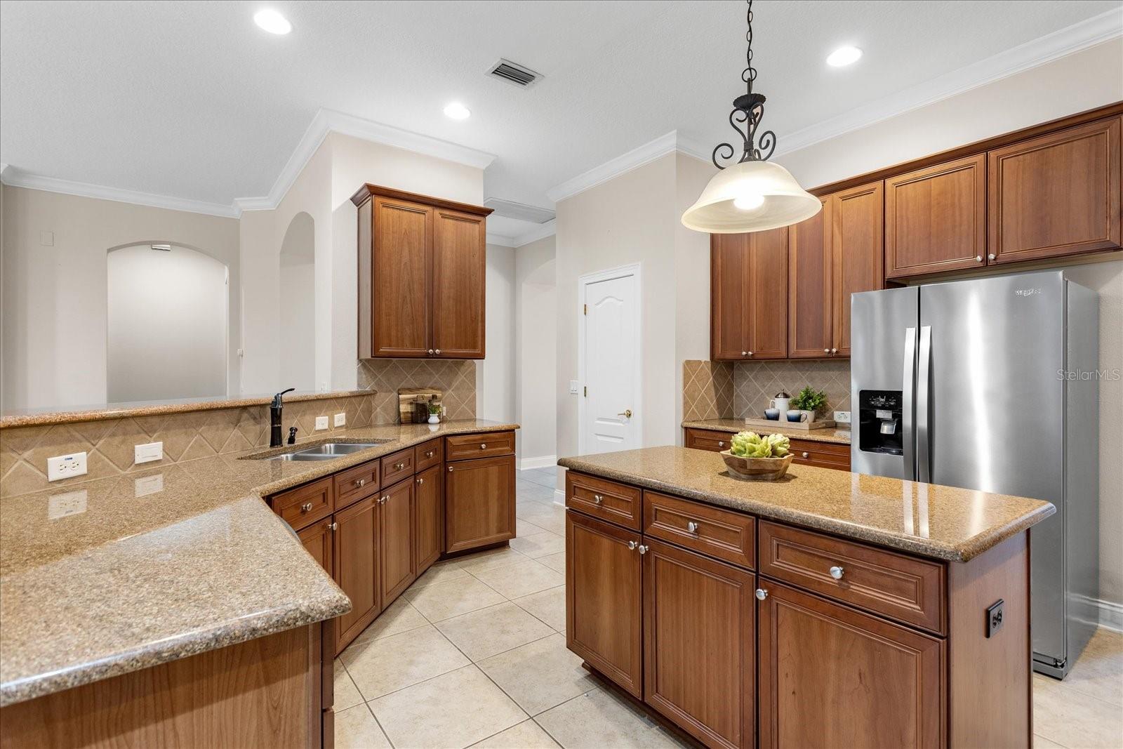 Image 16 of 40 For 22516 Hawks Run Lane