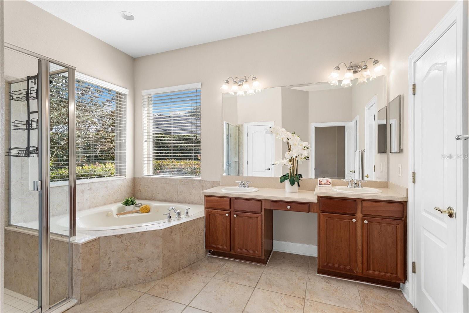 Image 25 of 40 For 22516 Hawks Run Lane