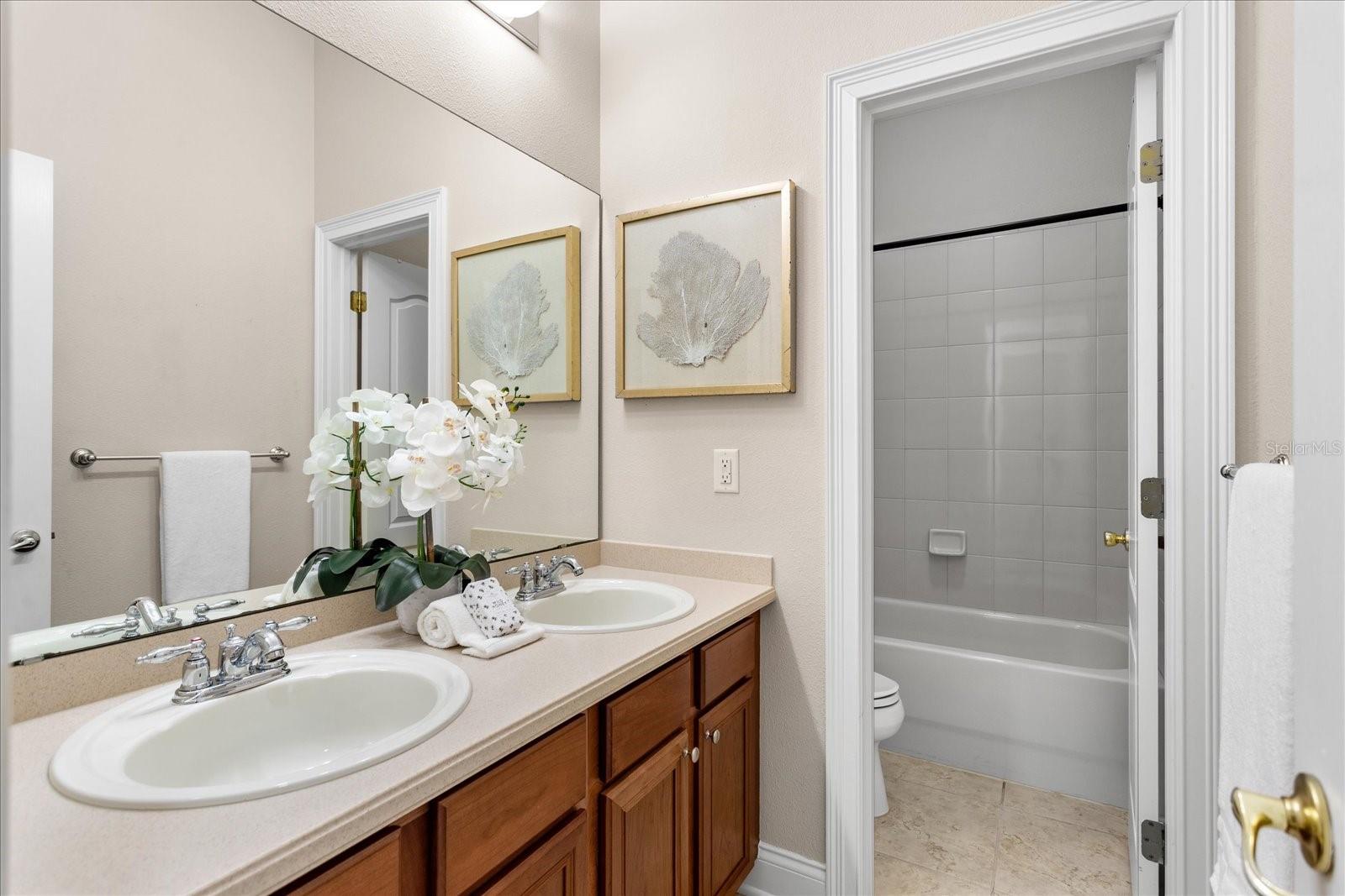 Image 31 of 40 For 22516 Hawks Run Lane