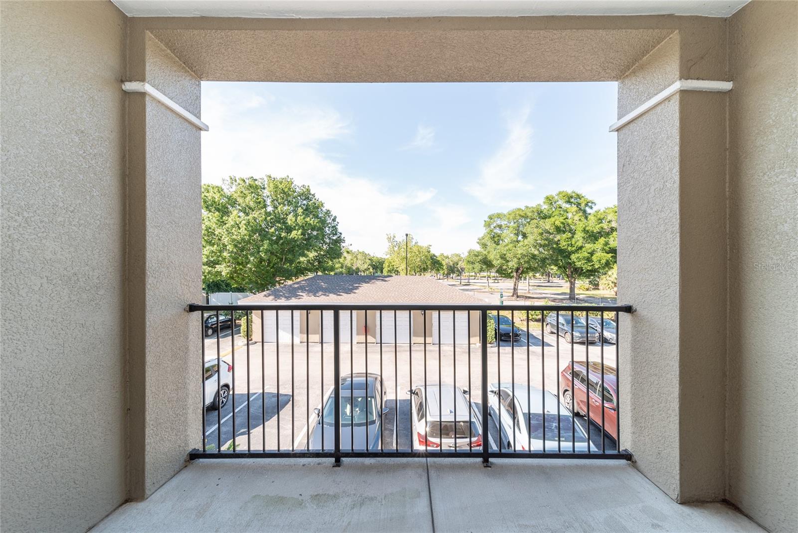 Listing photo id 15 for 8225 Claire Ann Drive 202