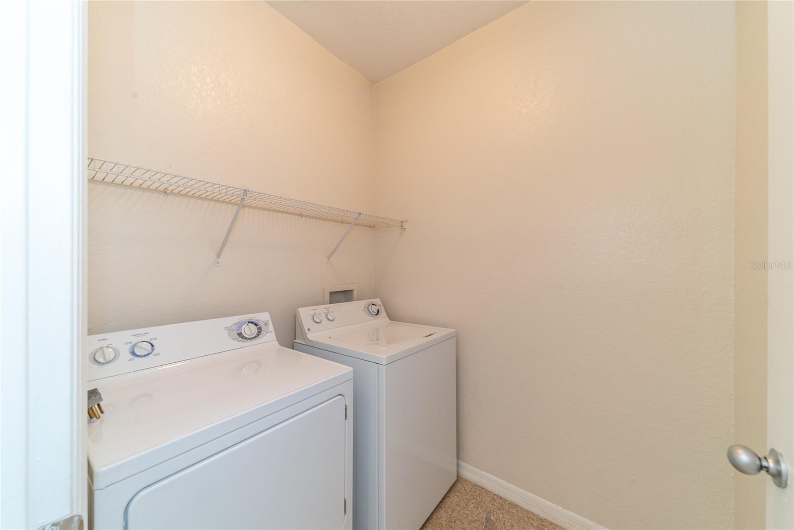 Listing photo id 17 for 8225 Claire Ann Drive 202
