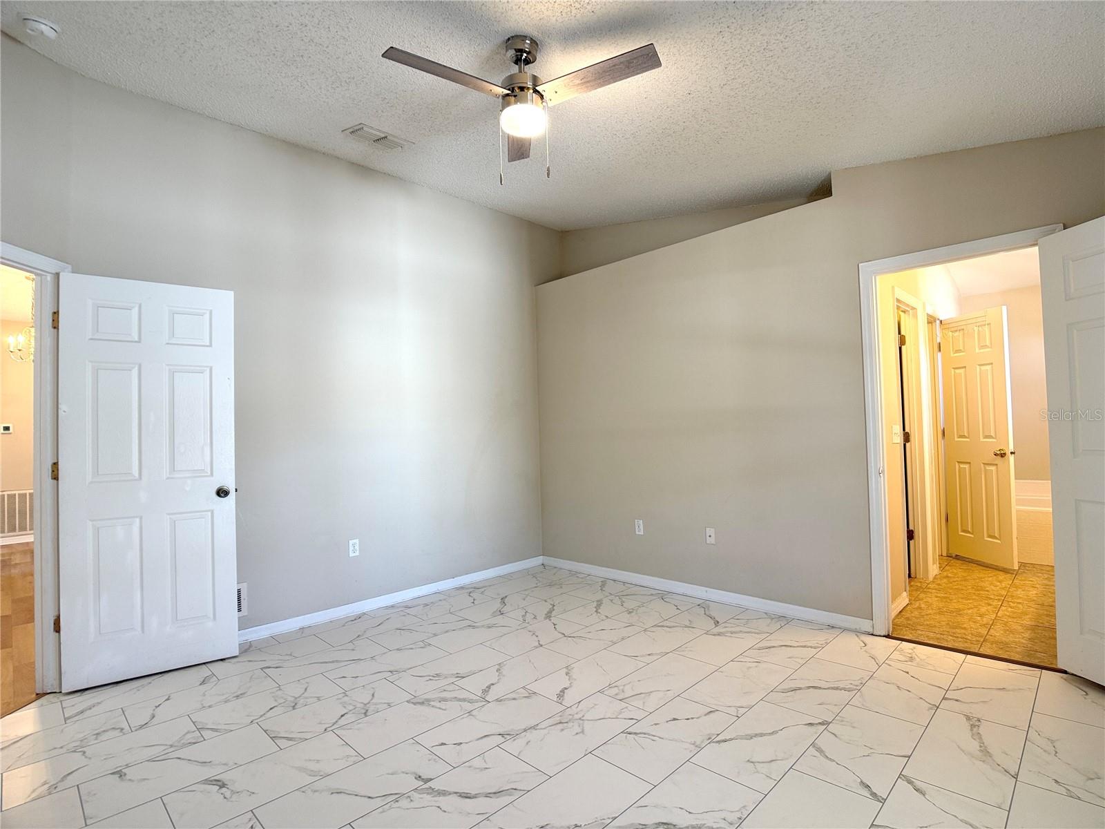 Image 11 of 26 For 309 Catfish Drive