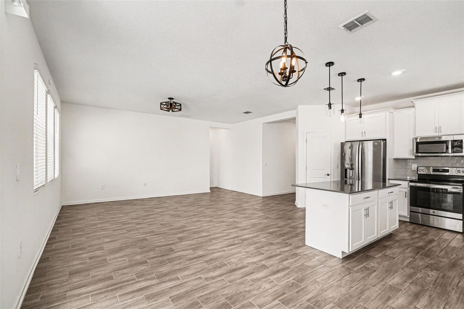 Image 10 of 36 For 2743 Slash Way