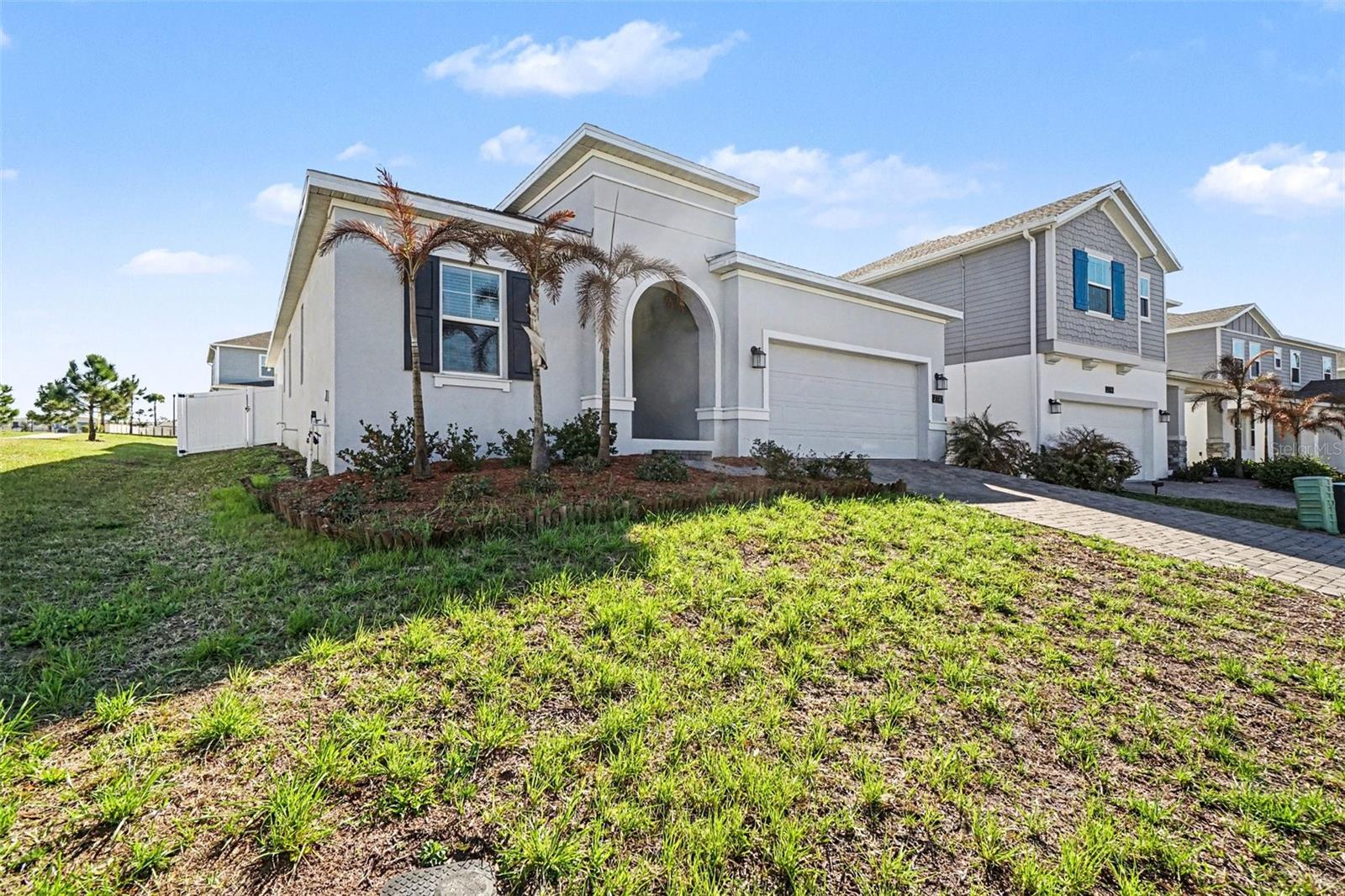 Image 2 of 36 For 2743 Slash Way