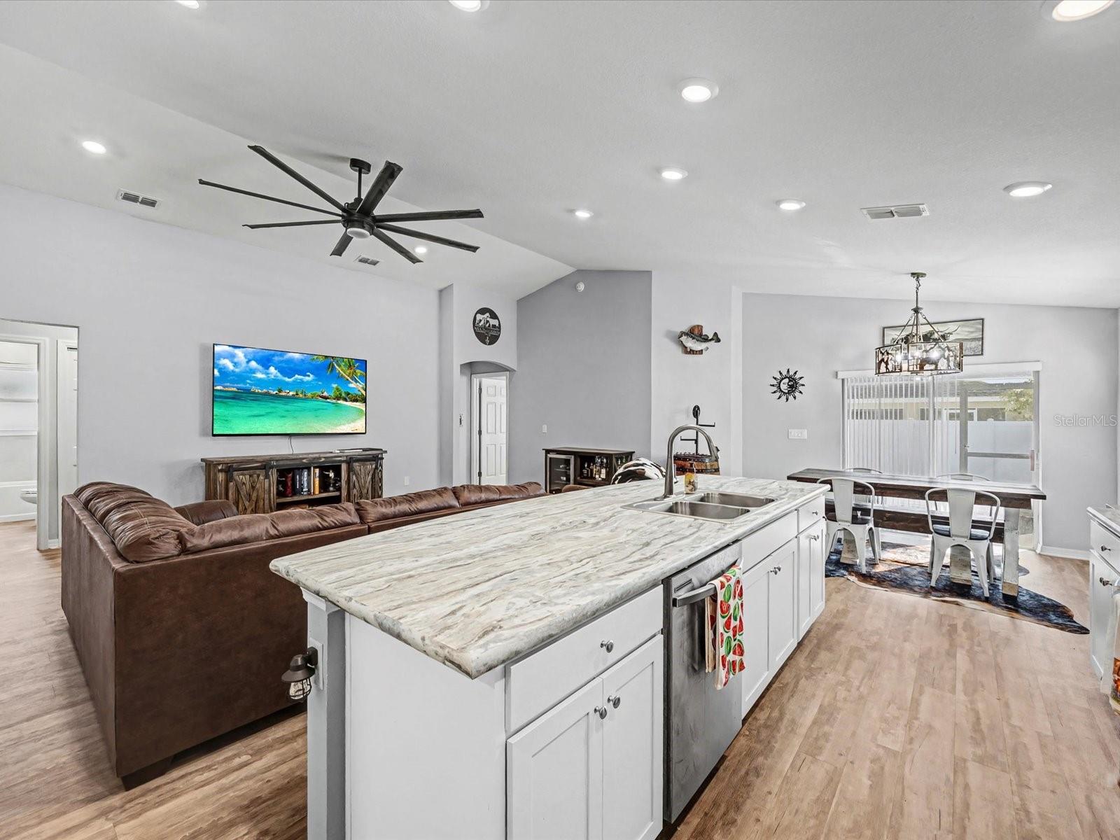 Image 10 of 32 For 1330 Mezzavalle Way