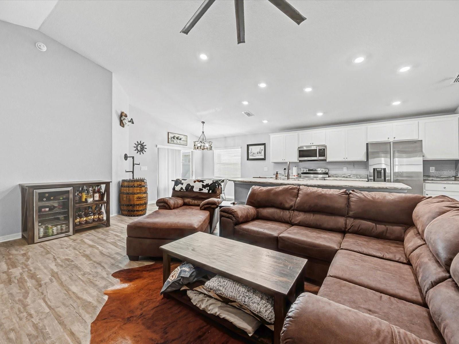 Image 8 of 32 For 1330 Mezzavalle Way