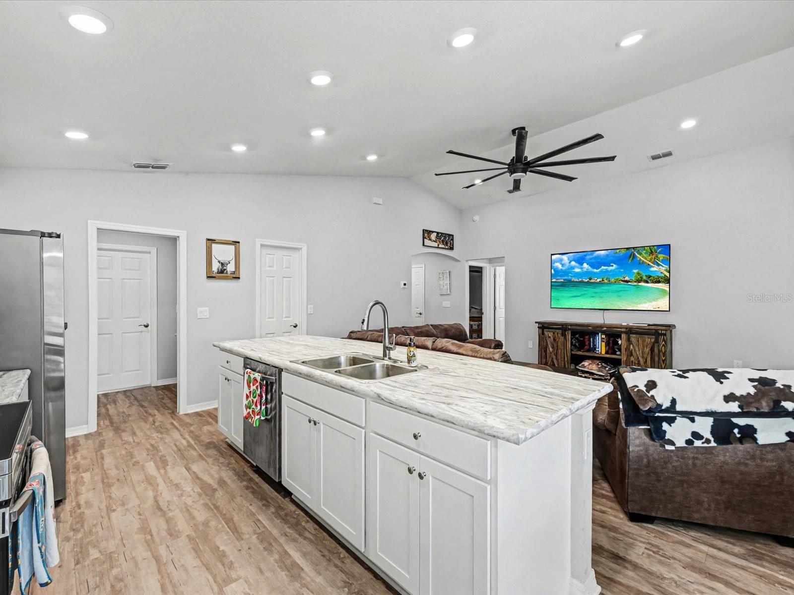 Image 9 of 32 For 1330 Mezzavalle Way