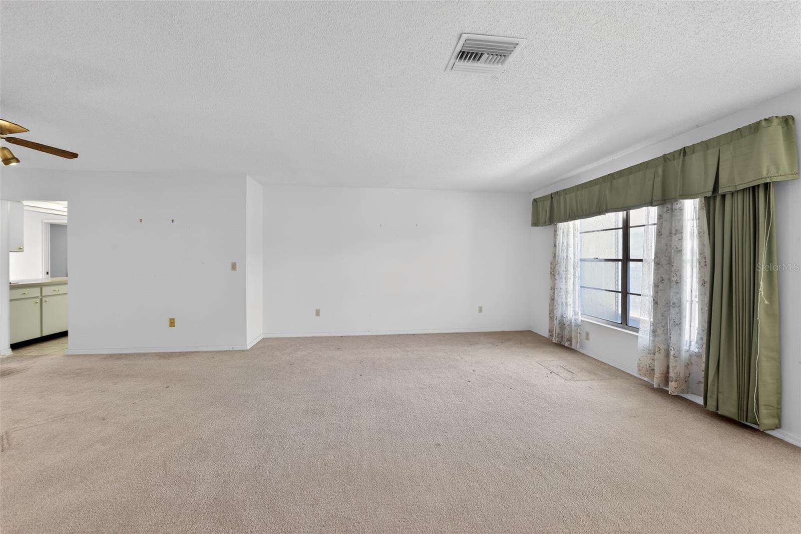 Image 14 of 31 For 2121 Meadowlark Lane