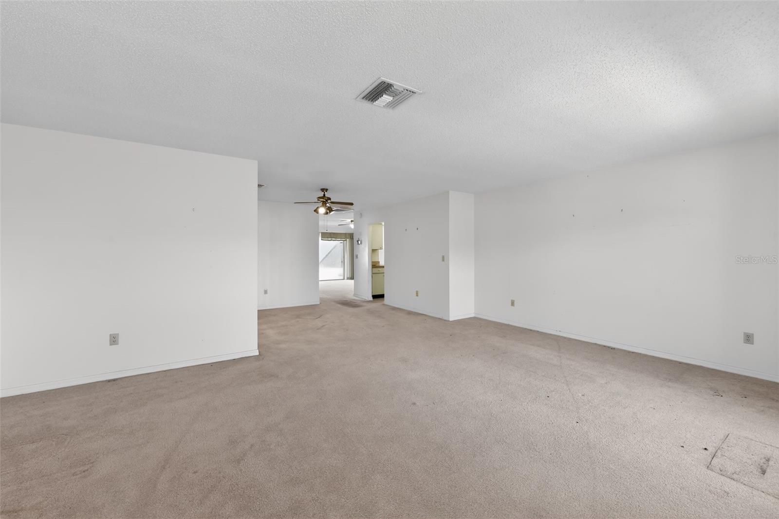 Image 15 of 31 For 2121 Meadowlark Lane