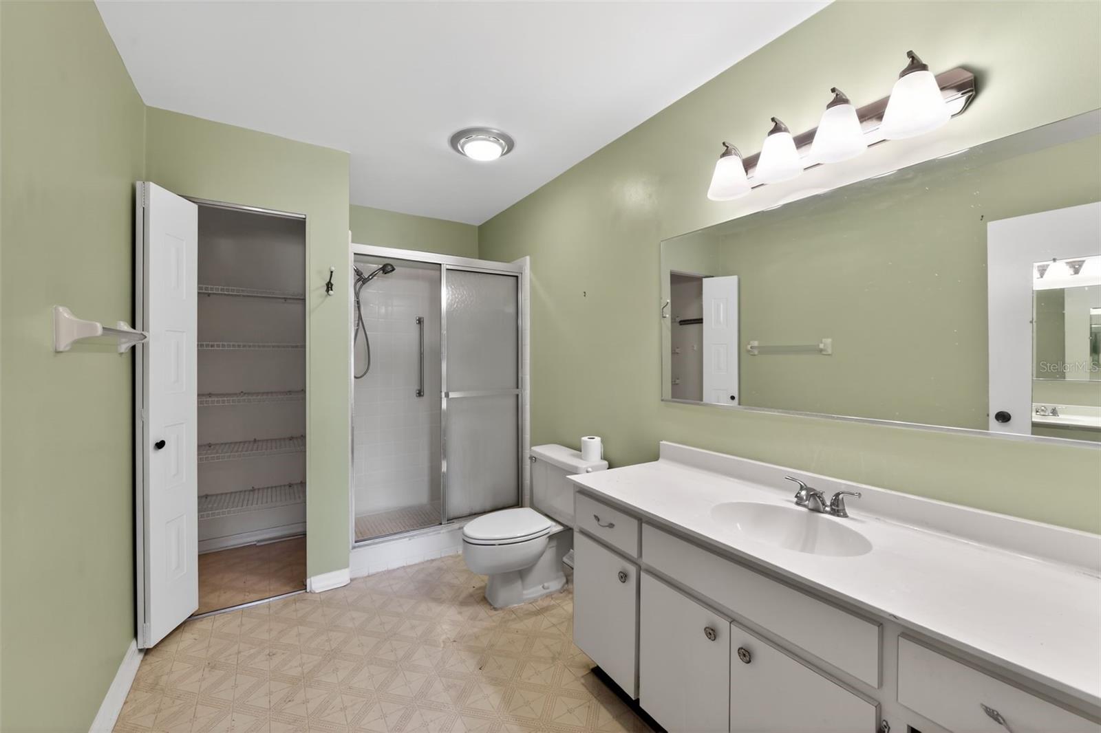 Image 25 of 31 For 2121 Meadowlark Lane