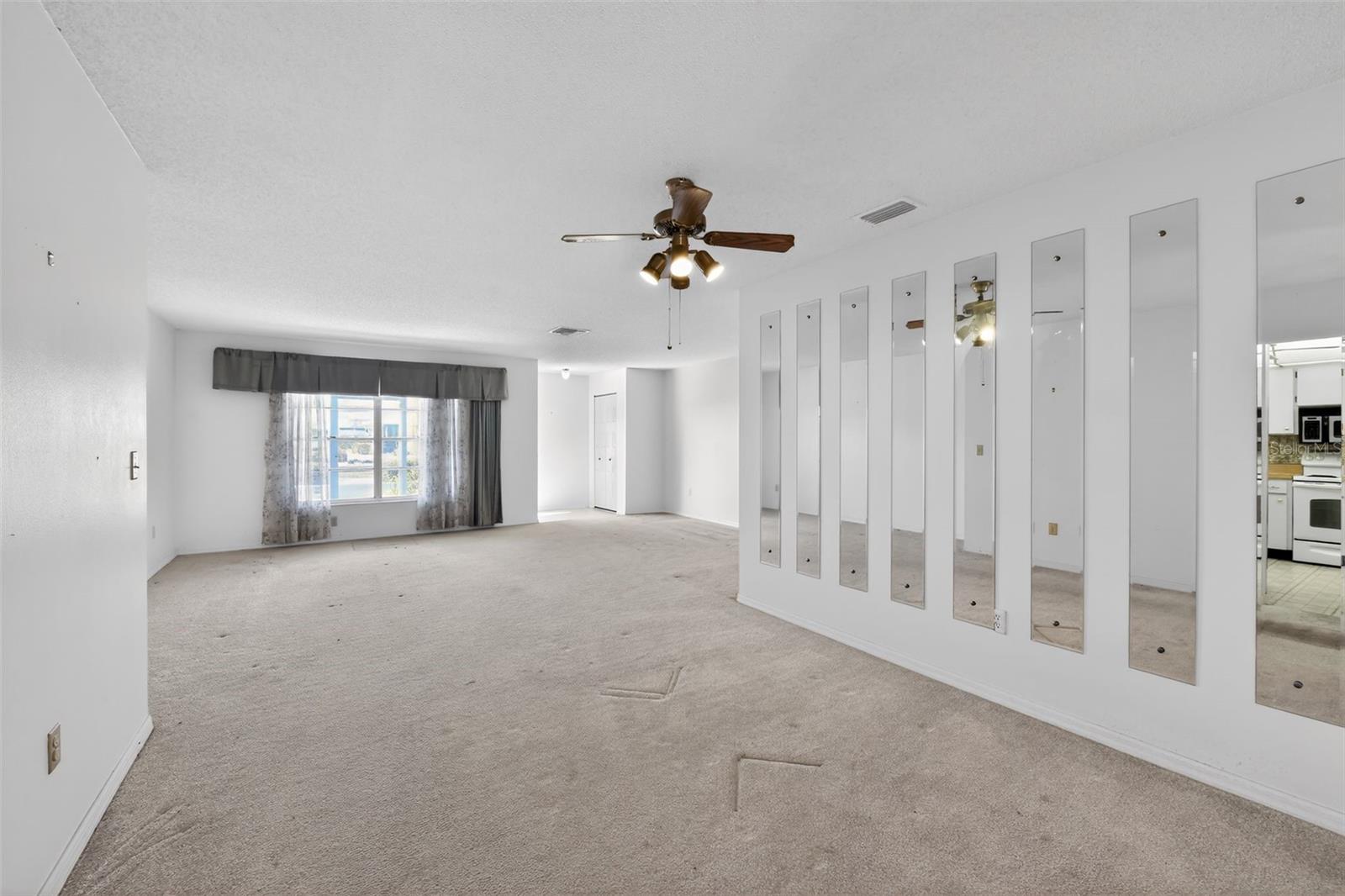 Image 7 of 31 For 2121 Meadowlark Lane