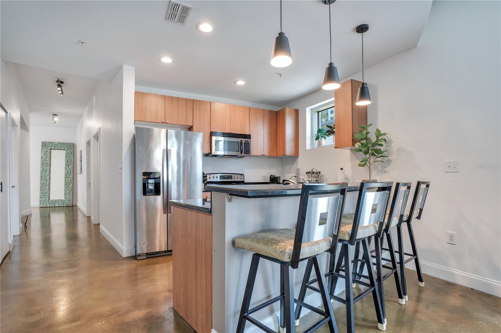 Image 24 of 46 For 525 Jackson Street 301