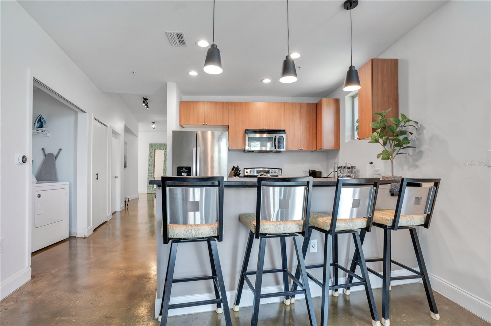 Image 25 of 46 For 525 Jackson Street 301