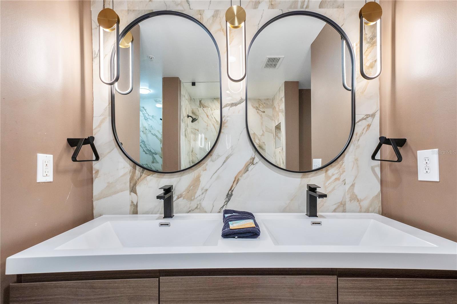 Image 31 of 46 For 525 Jackson Street 301