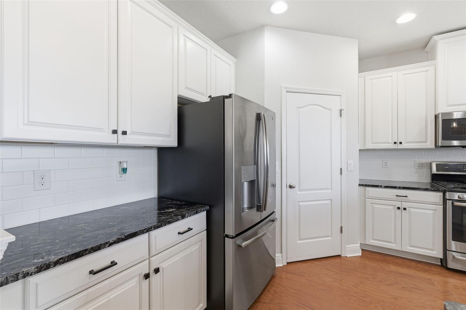 Image 14 of 42 For 1560 Chelsea Manor Circle