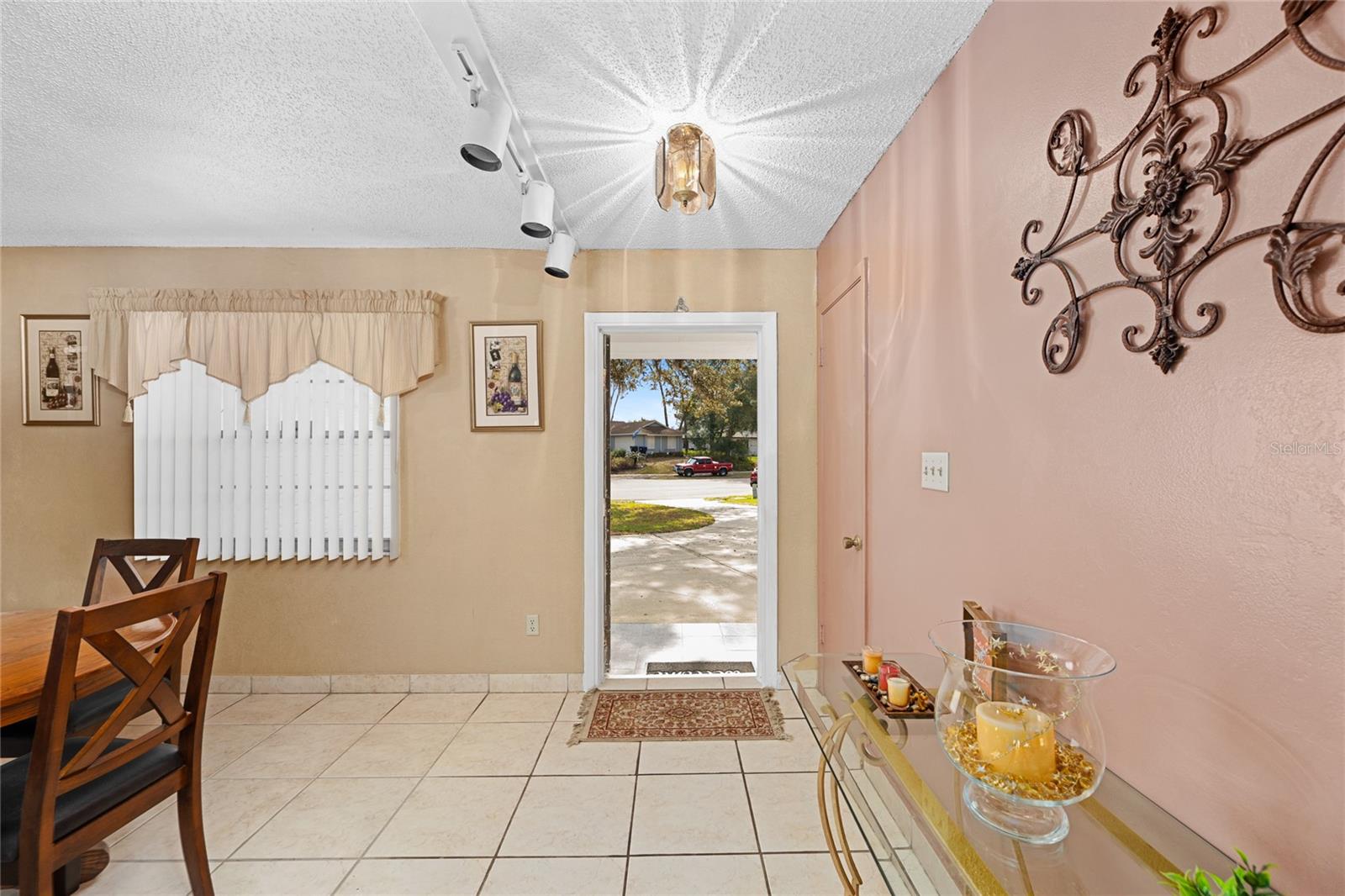 Image 5 of 34 For 1080 Grizzly Court