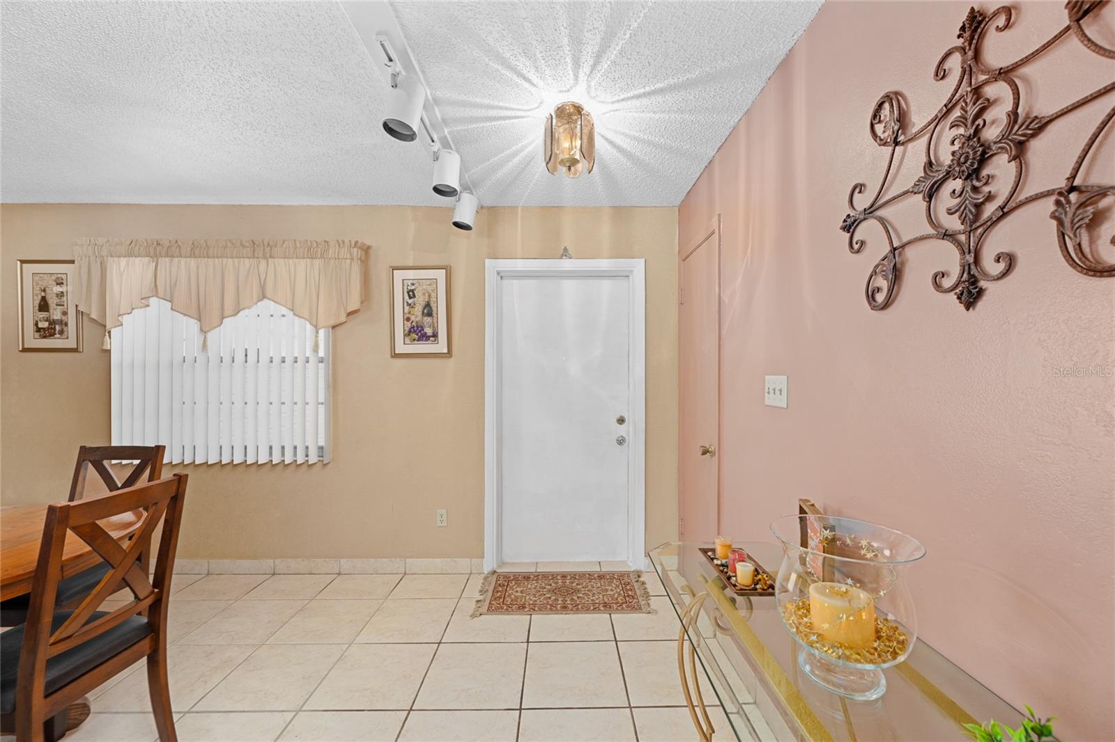 Image 6 of 34 For 1080 Grizzly Court