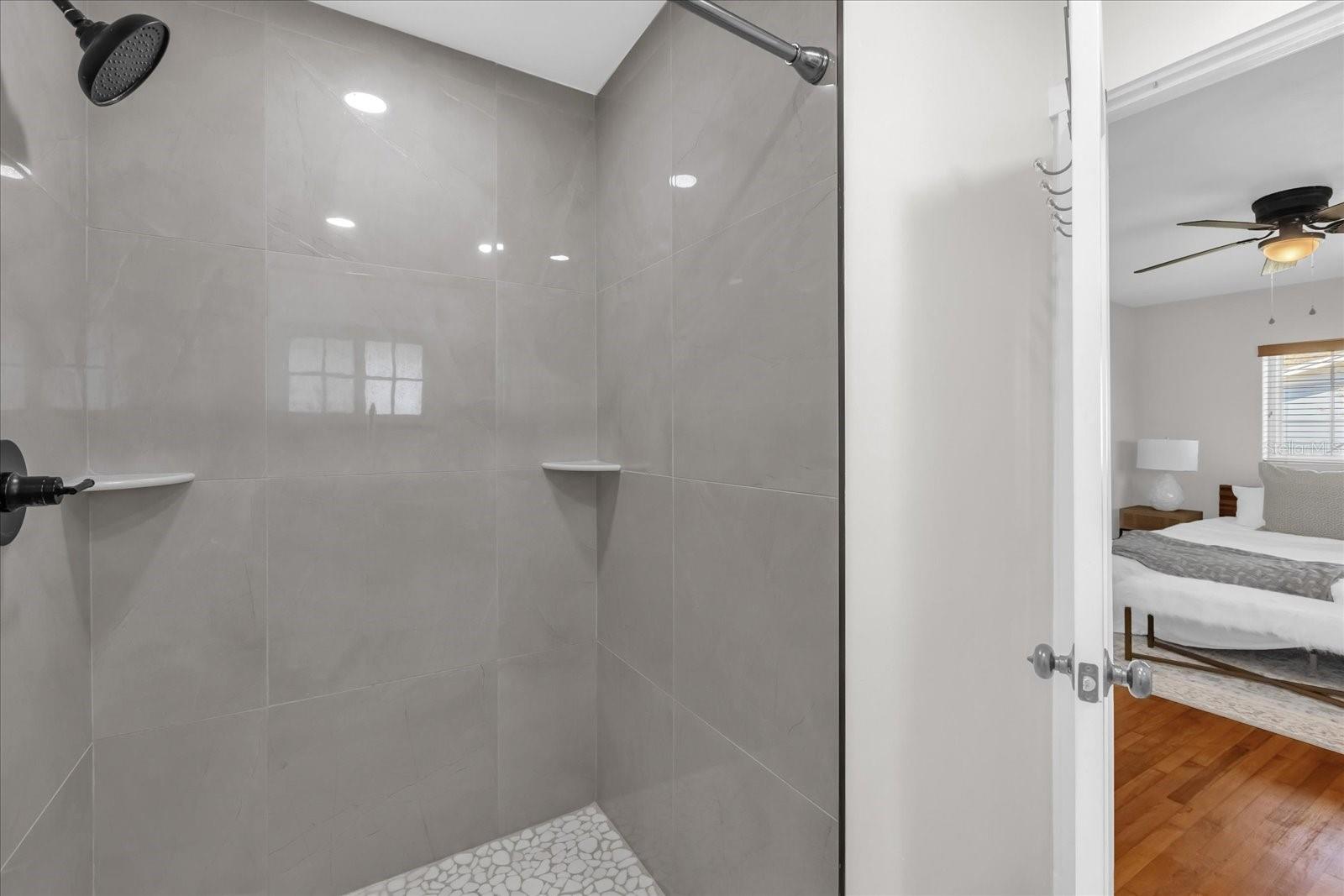 Image 16 of 22 For 1028 Lake Bell Drive