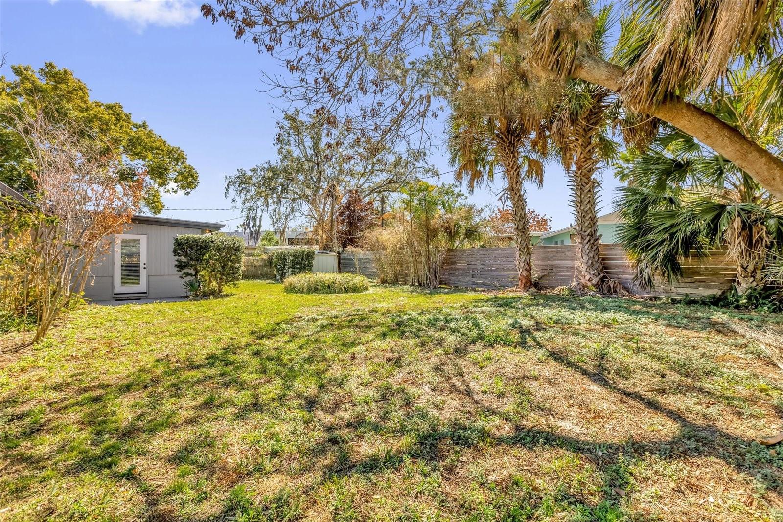 Image 20 of 22 For 1028 Lake Bell Drive