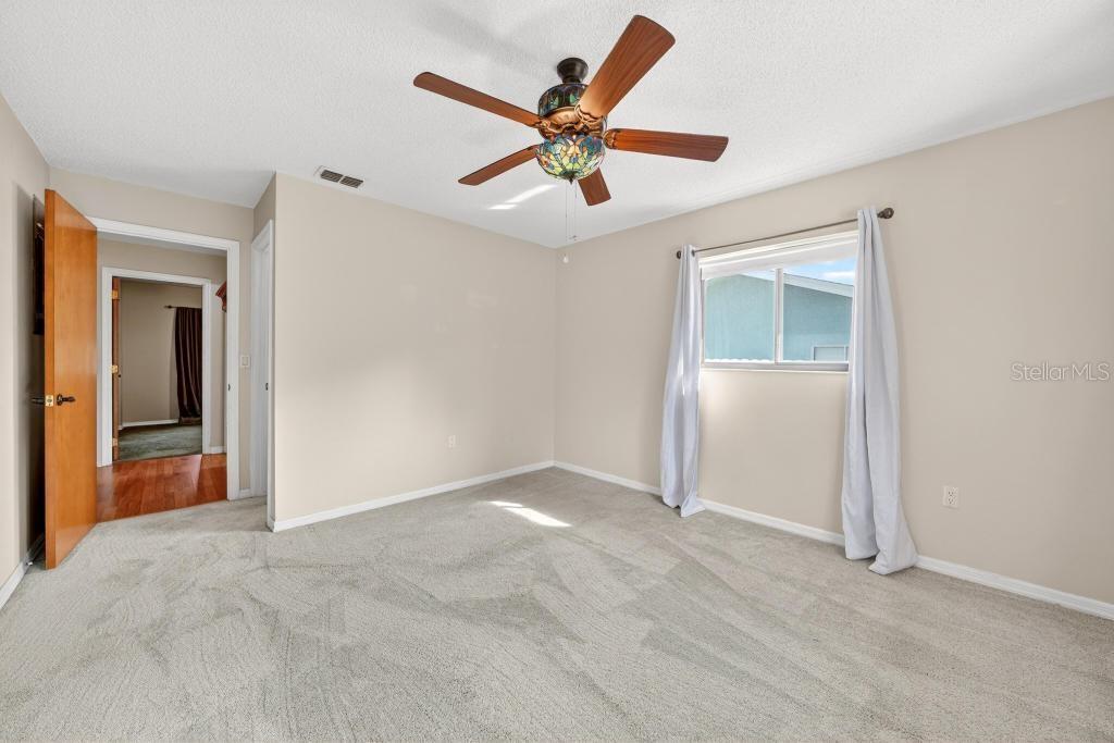 Image 18 of 62 For 2475 Parkview Avenue