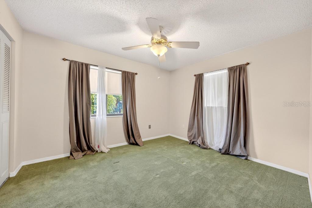 Image 30 of 62 For 2475 Parkview Avenue